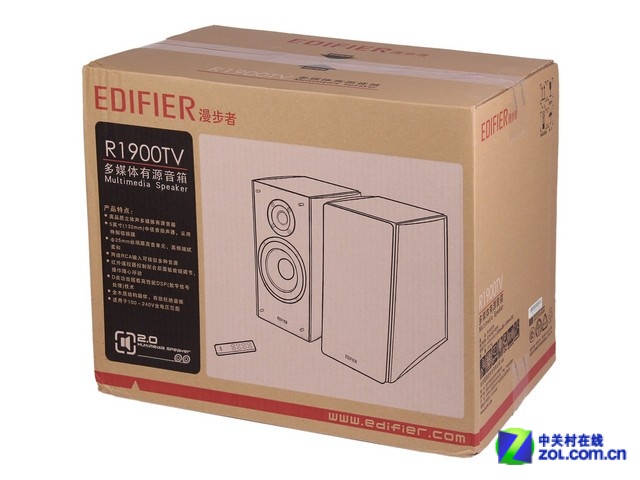 漫步者R1900TV音箱配件 从大体上来看,这款2.0音箱沿用了漫步者R系列奢华典雅的特点,跟过去的R系列音箱相比有过之而无不及,两侧加入了实木元素,不仅提升了沉稳的感觉,并且在家居生活当中也可以很好的提升使用者的品味,起到了点亮家居生活的作用,就像是摆放在家中的艺术品一样。