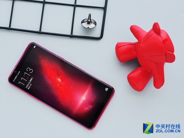 全民进入全面屏时代 OPPO R11s上市开售
